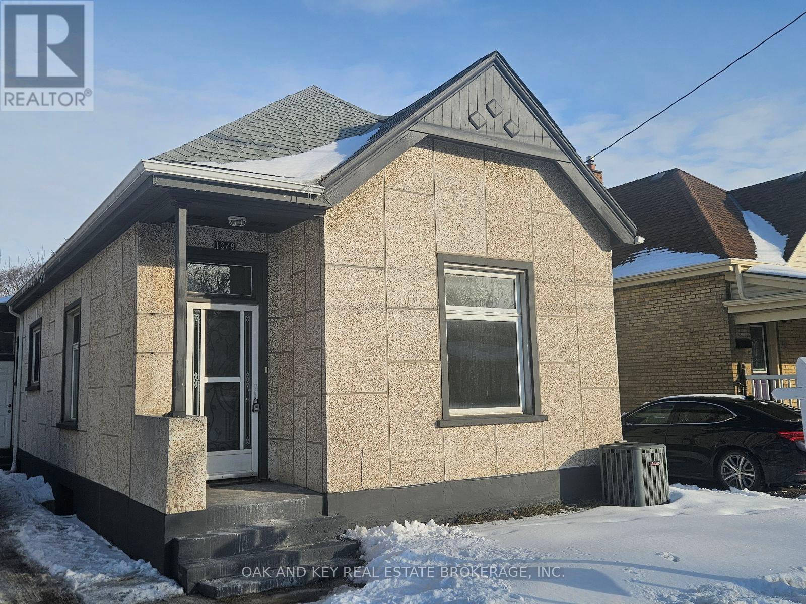 1078 Trafalgar Street