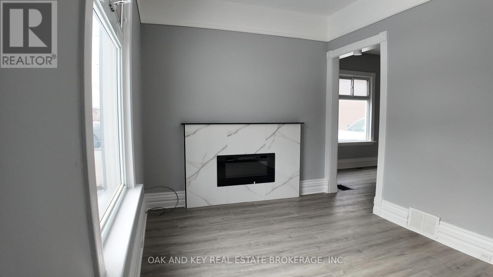 Photo 4 of 16 for 1078 Trafalgar Street