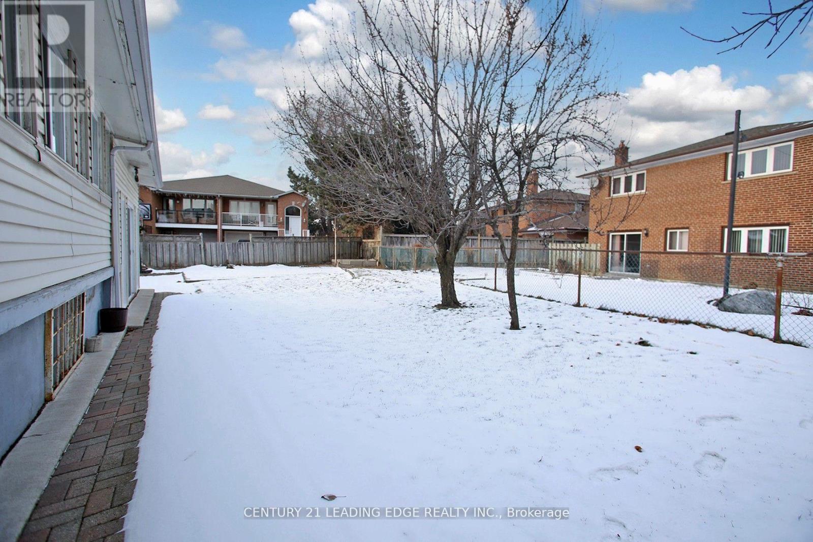 3651 Broomhill Crescent, Mississauga, Ontario  L4Y 3N5 - Photo 34 - W11968898