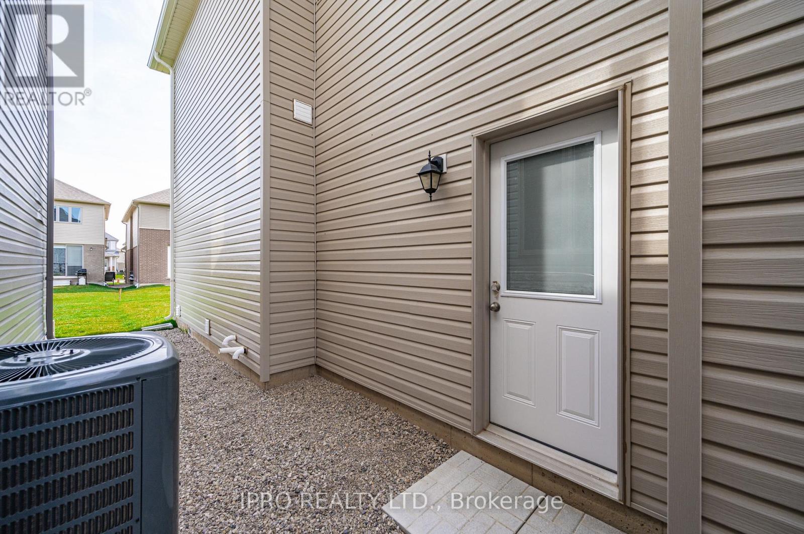 90 Spicer Street, Centre Wellington, Ontario  N1M 0H7 - Photo 37 - X11881216