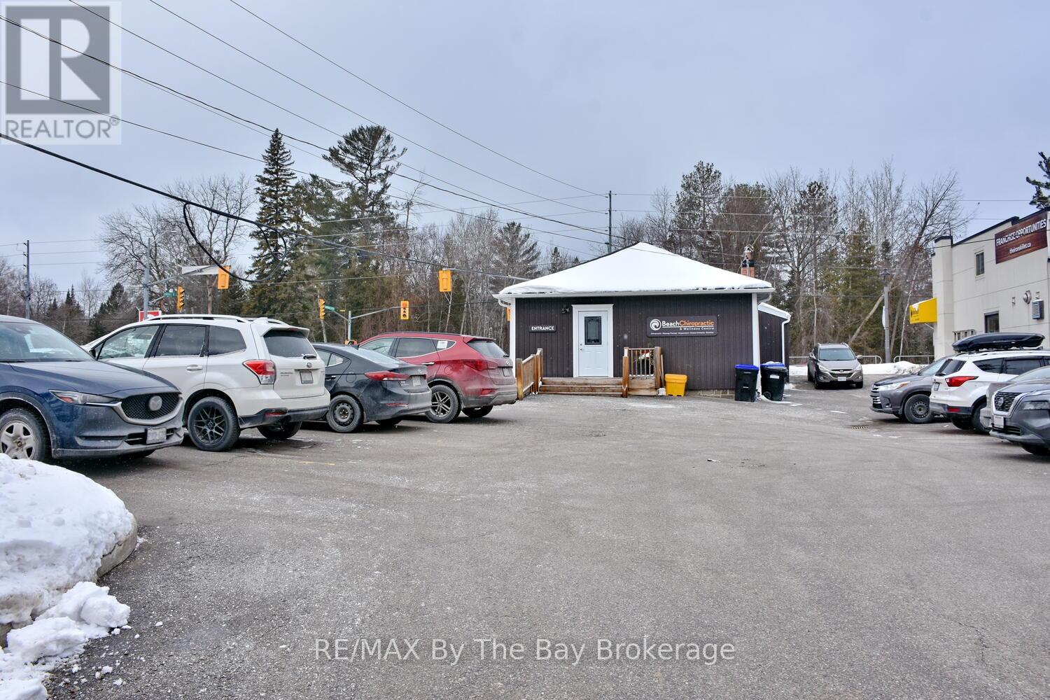 1535 Mosley Street, Wasaga Beach, Ontario  L9Z 2B7 - Photo 6 - S11969052