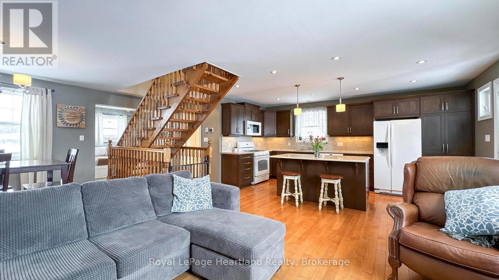 217 Picton Street E, Goderich, Ontario  N7A 1K1 - Photo 12 - X11969016