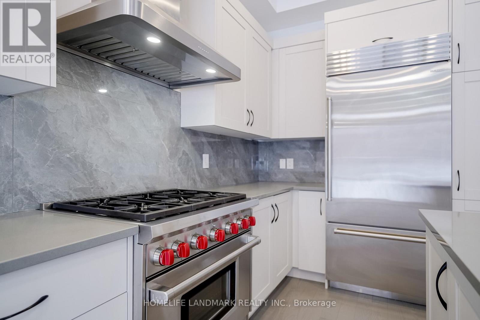 6 Perigo Court, Richmond Hill, Ontario  L4E 1A2 - Photo 19 - N11964568