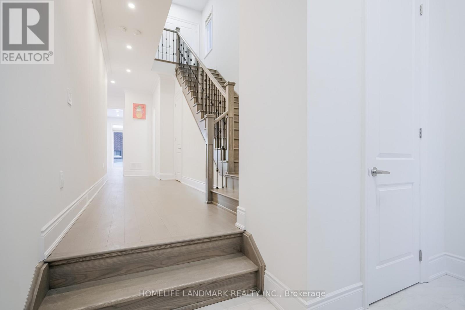 Property at 6 PERIGO COURT image 3