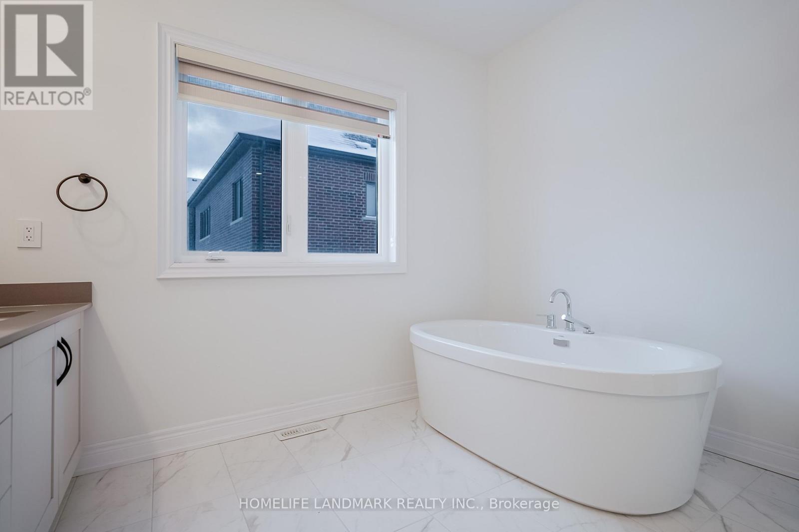 6 Perigo Court, Richmond Hill, Ontario  L4E 1A2 - Photo 29 - N11964568