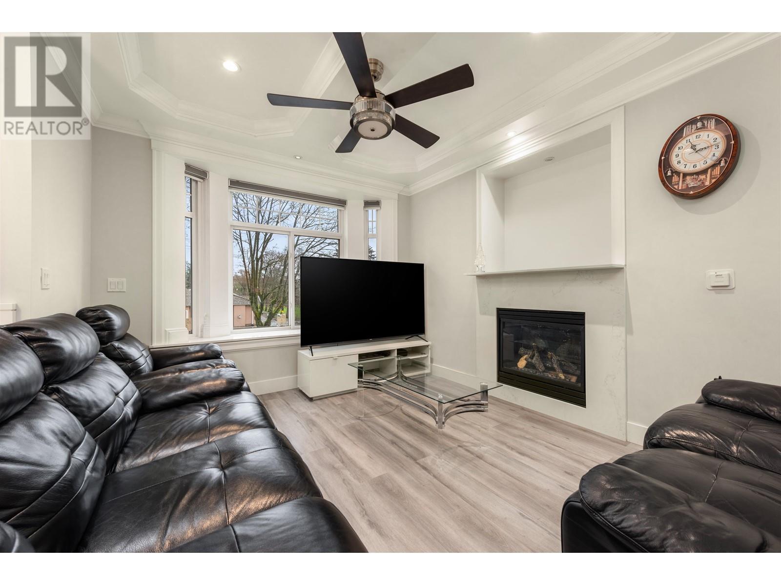 Listing Picture 3 of 16 : 765 SKEENA STREET, Vancouver / 溫哥華 - 魯藝地產 Yvonne Lu Group - MLS Medallion Club Member