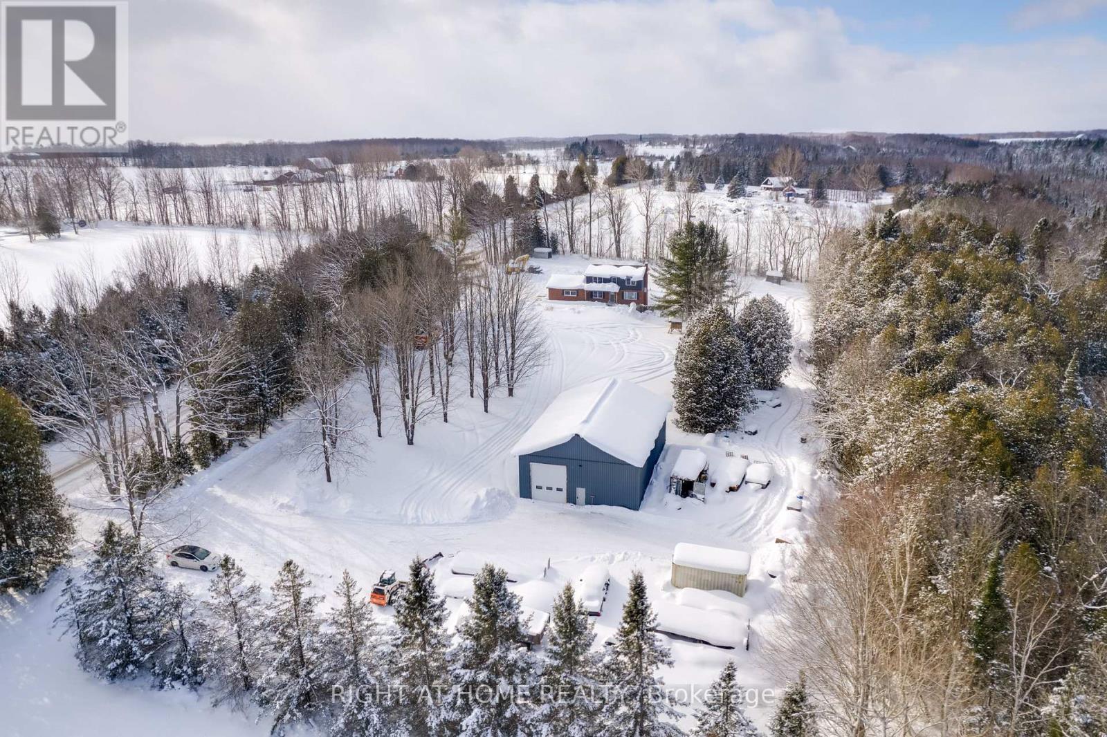 1384 15/16 Side Road E, Oro-Medonte, Ontario  L0L 1T0 - Photo 2 - S11969241