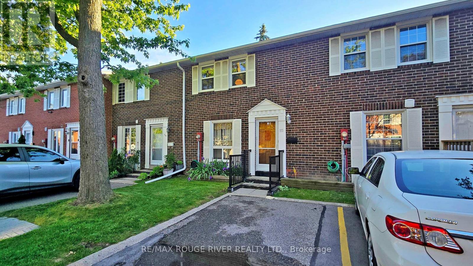 Property at 117 - 70 CASS AVENUE image 2