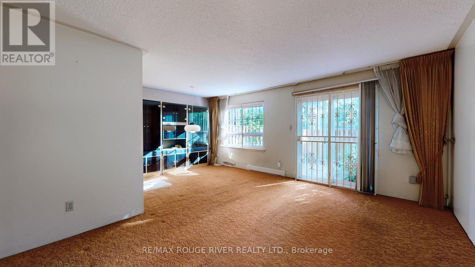 Property at 117 - 70 CASS AVENUE image 5