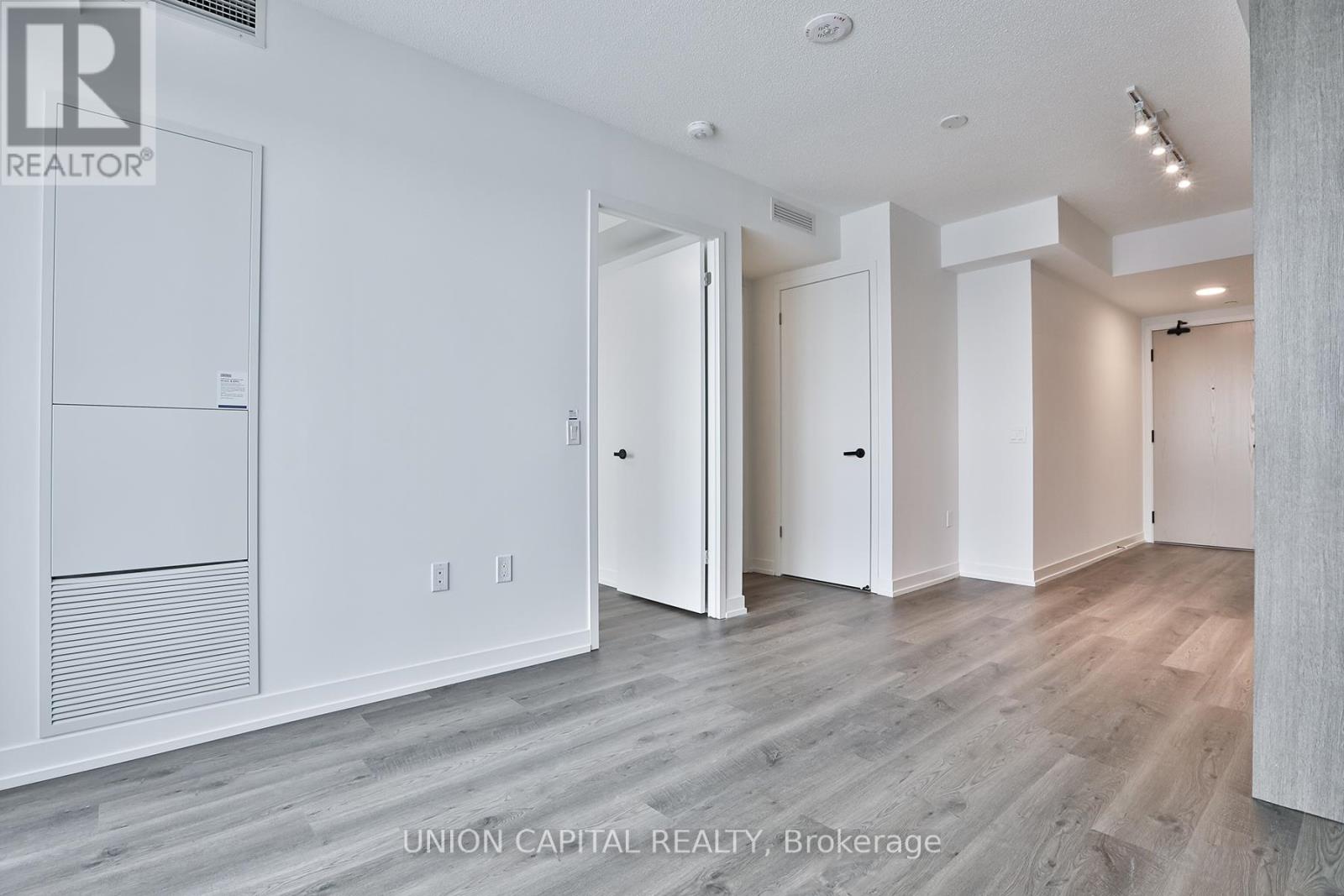 2208 - 195 Commerce Street, Vaughan, Ontario  L4K 0P9 - Photo 10 - N11969321
