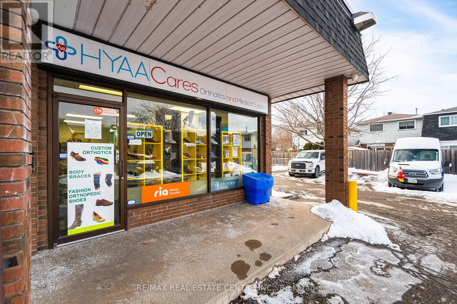 8 - 5291 LAKESHORE ROAD, Burlington, Ontario