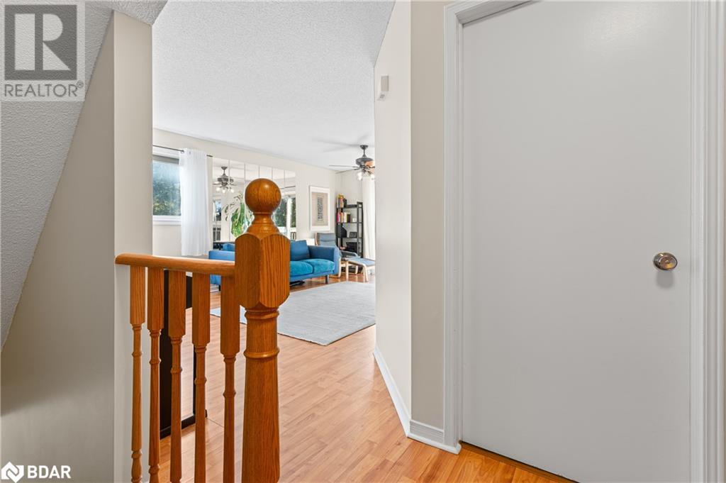 15 Meadow Lane Unit# 3, Barrie, Ontario  L4N 6Z1 - Photo 3 - 40697802