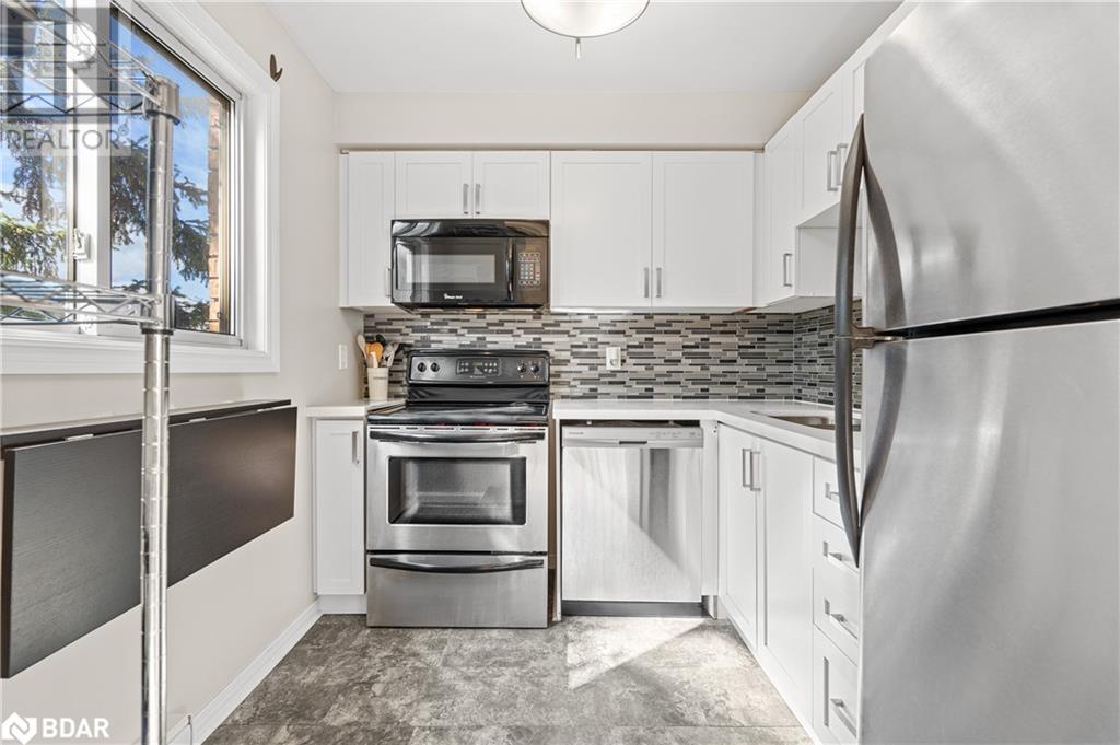 15 Meadow Lane Unit# 3, Barrie, Ontario  L4N 6Z1 - Photo 7 - 40697802