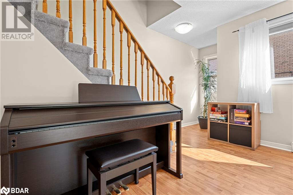 15 Meadow Lane Unit# 3, Barrie, Ontario  L4N 6Z1 - Photo 12 - 40697802