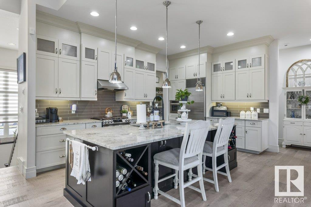 Property at 111 Pinnacle TC image 3