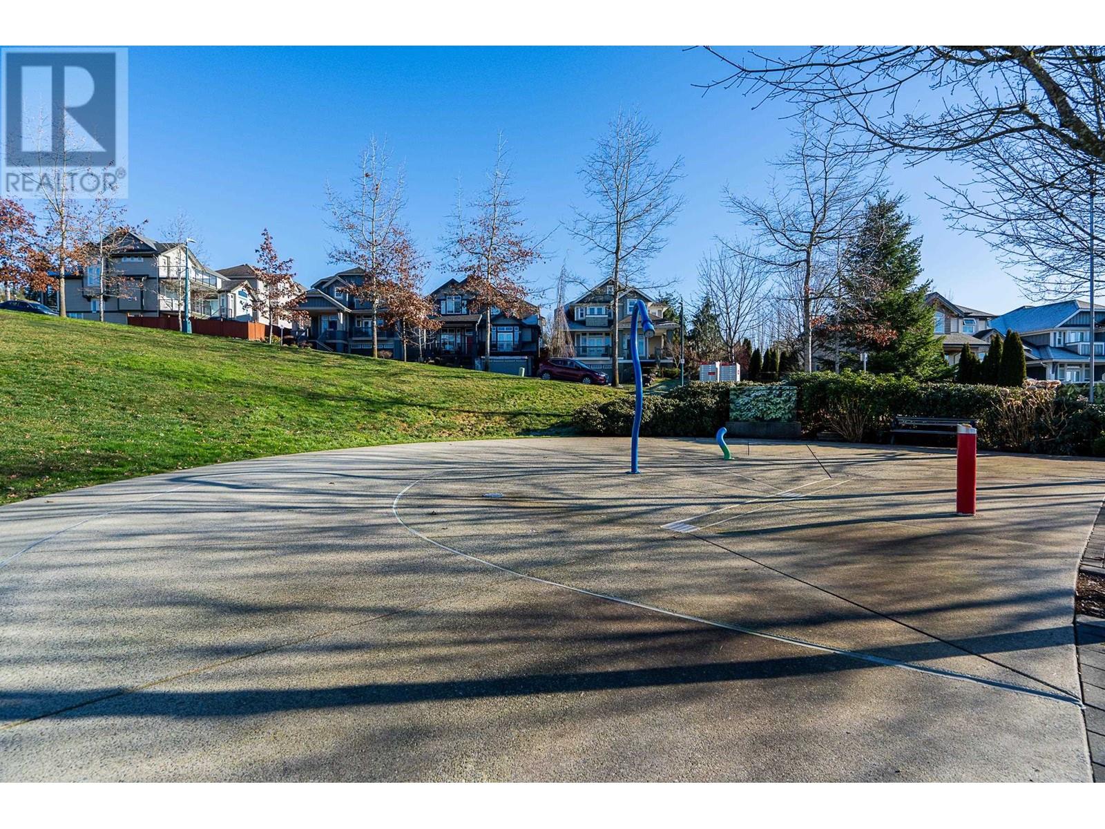 76 1338 HAMES CRESCENT