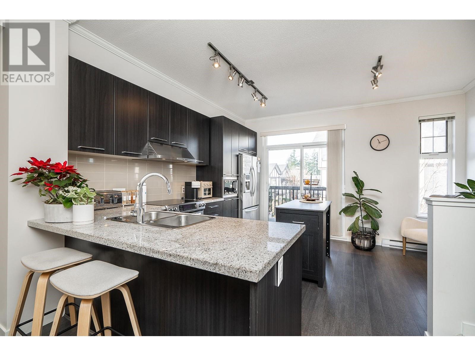 76 1338 HAMES CRESCENT