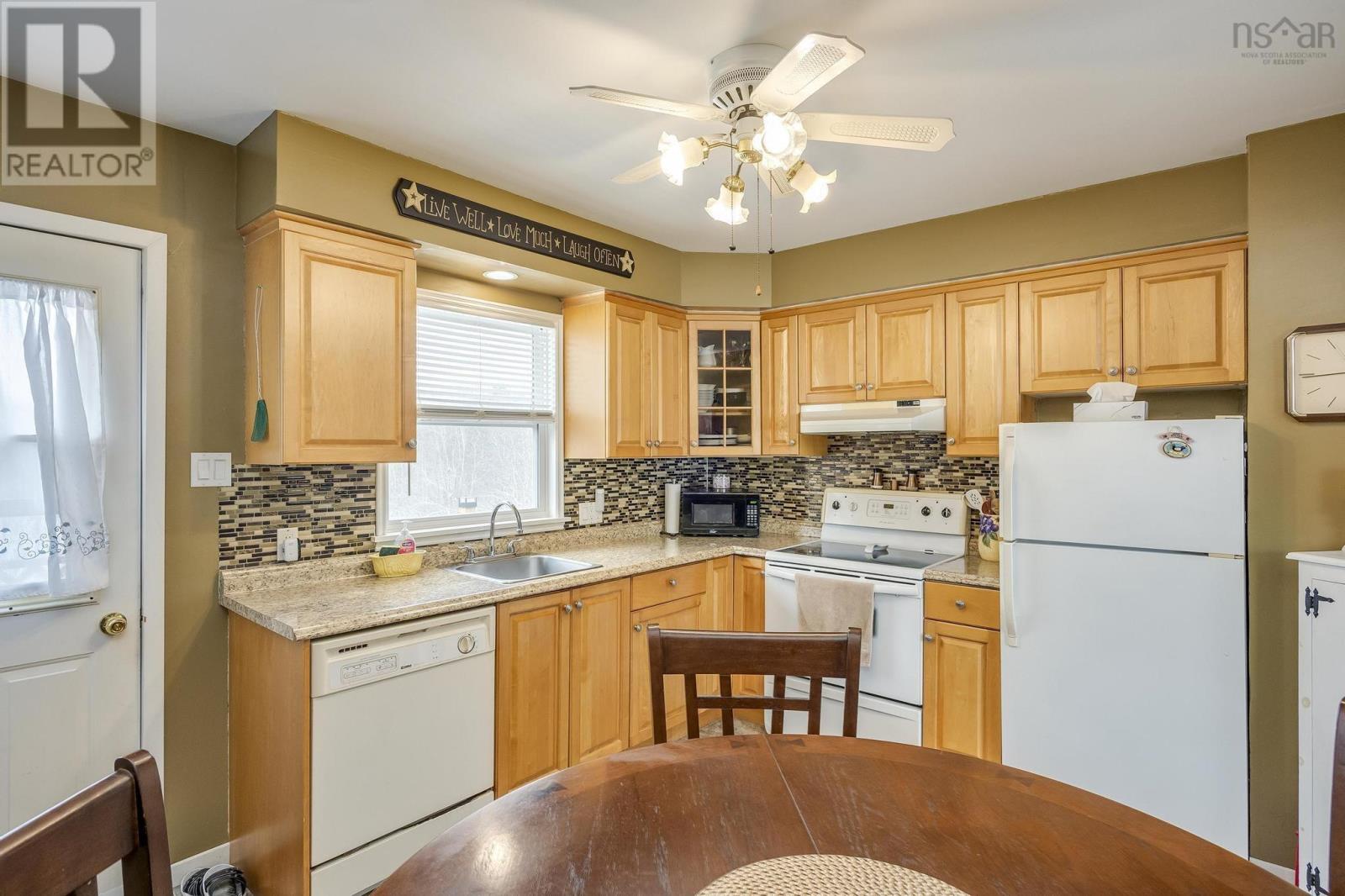 144 Ellershouse Road, Ellershouse, Nova Scotia  B0N 1L0 - Photo 10 - 202502763