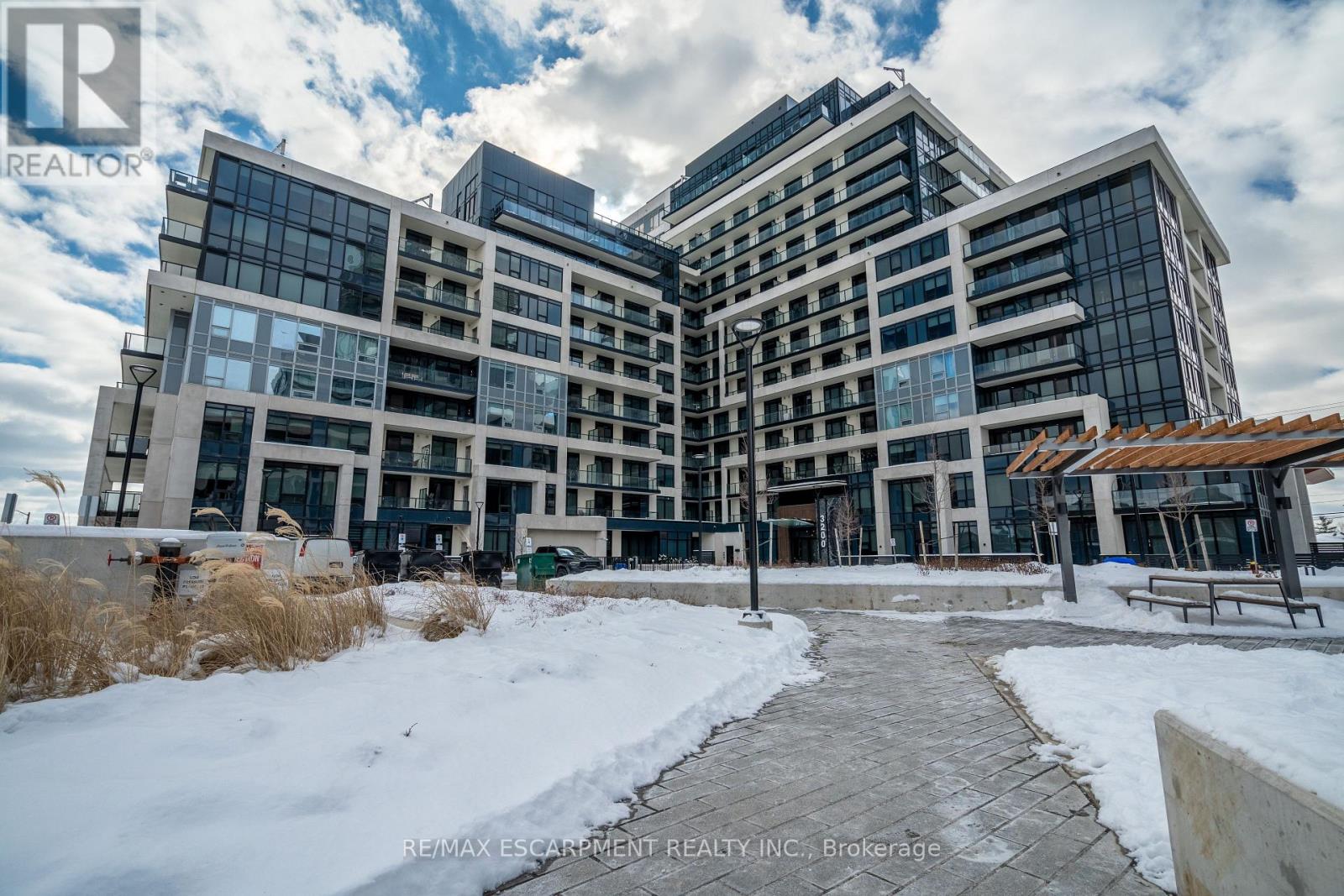 Property at 608 - 3200 WILLIAM COLTSON AVENUE image 2