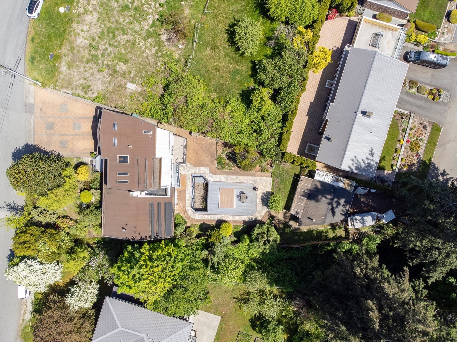 Property at 14220 MALABAR AVENUE image 4