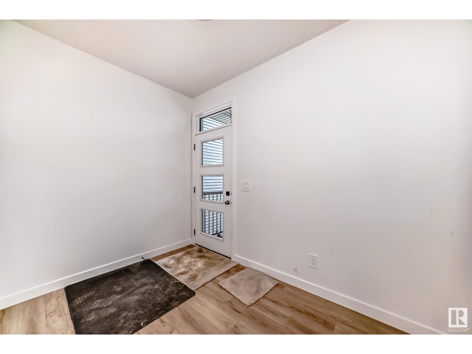 Property at 2608 65 ST SW image 2