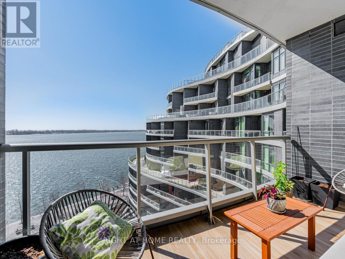 Ph10 - 1 Edgewater Drive, Toronto, Ontario  M5A 0L1 - Photo 2 - C11969494