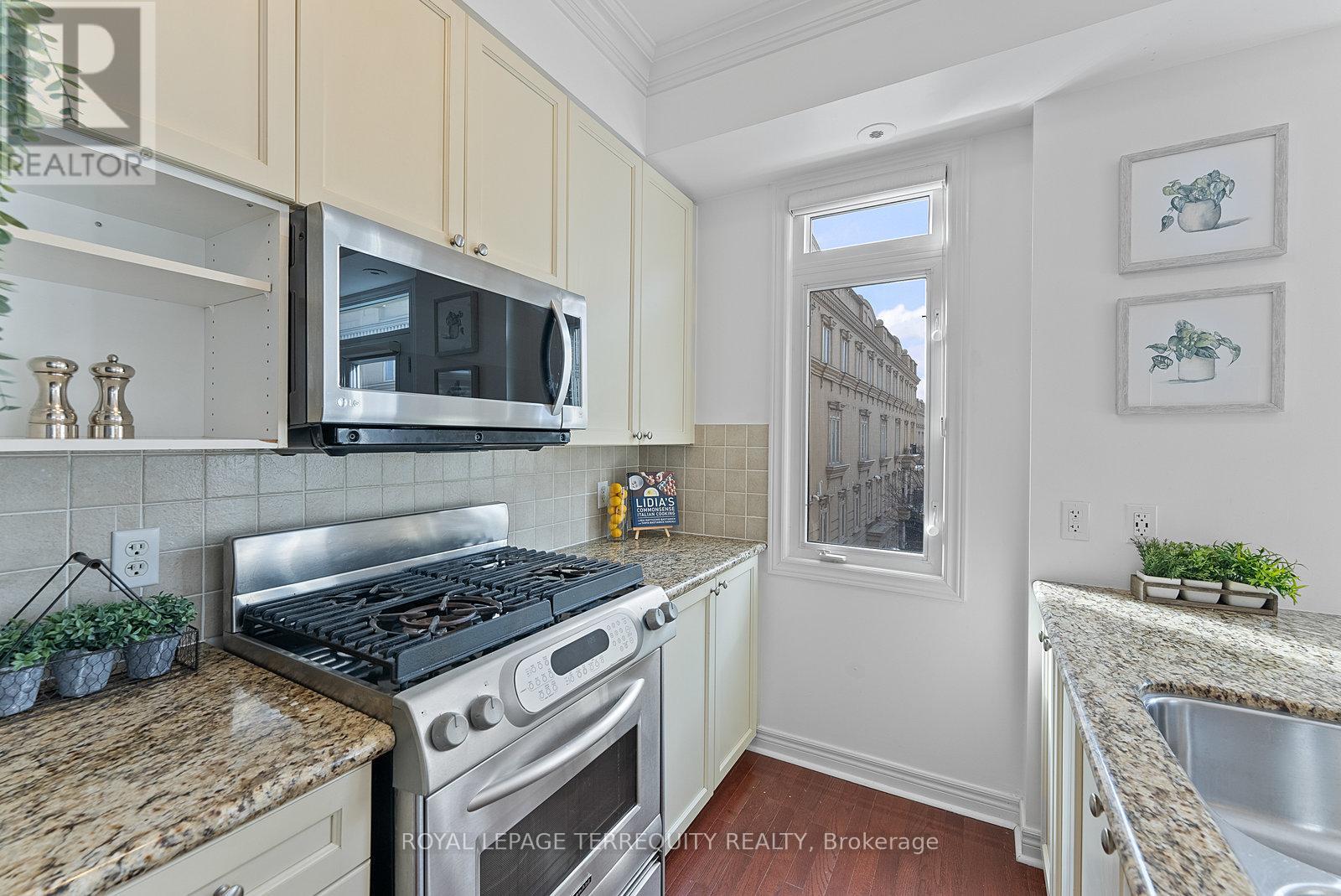 11 - 60 Carr Street, Toronto (Kensington-Chinatown), Ontario  M5T 1B7 - Photo 12 - C11962472