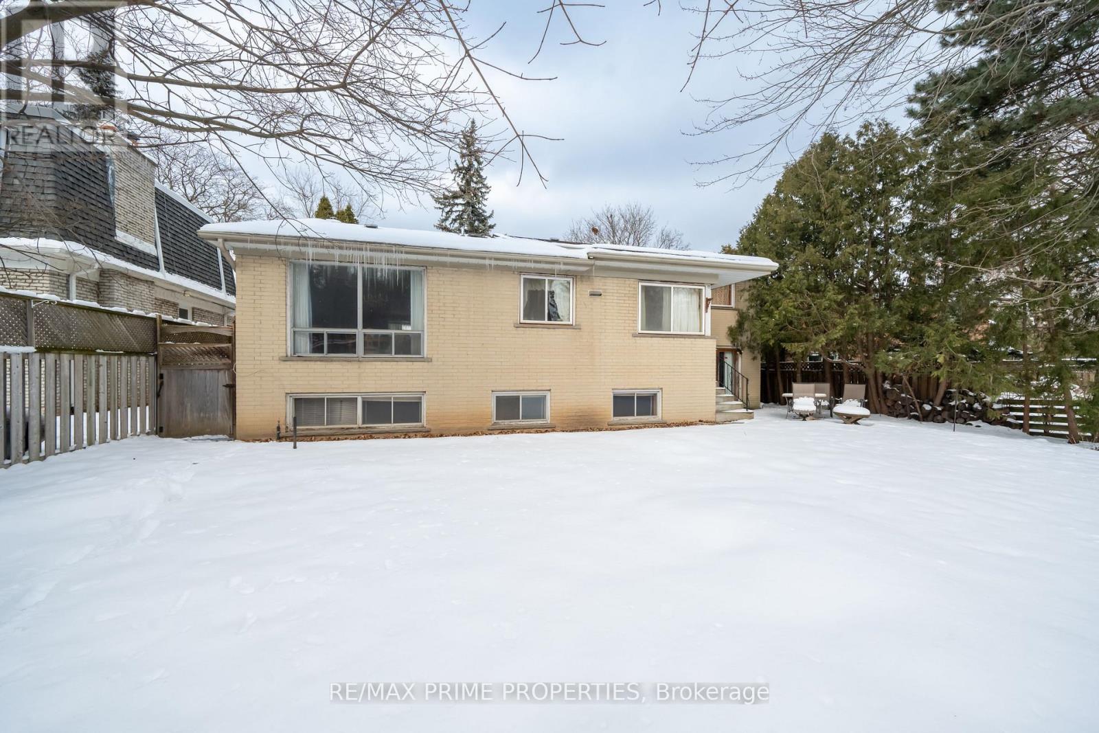 37 Danville Drive, Toronto, Ontario  M2P 1J2 - Photo 7 - C11967546