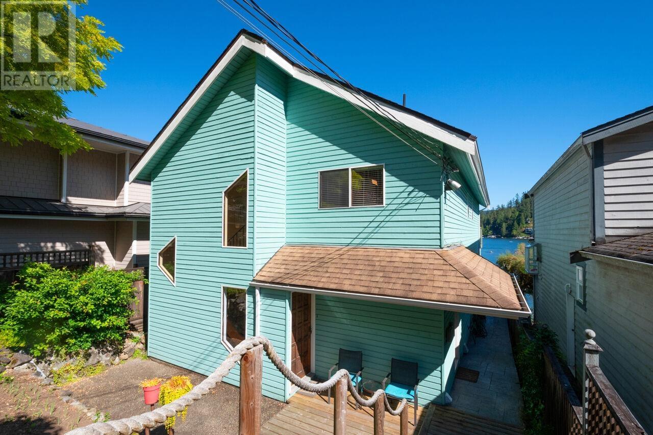 2564 Panorama Drive, North Vancouver, British Columbia  V7G 1V5 - Photo 27 - R2955515