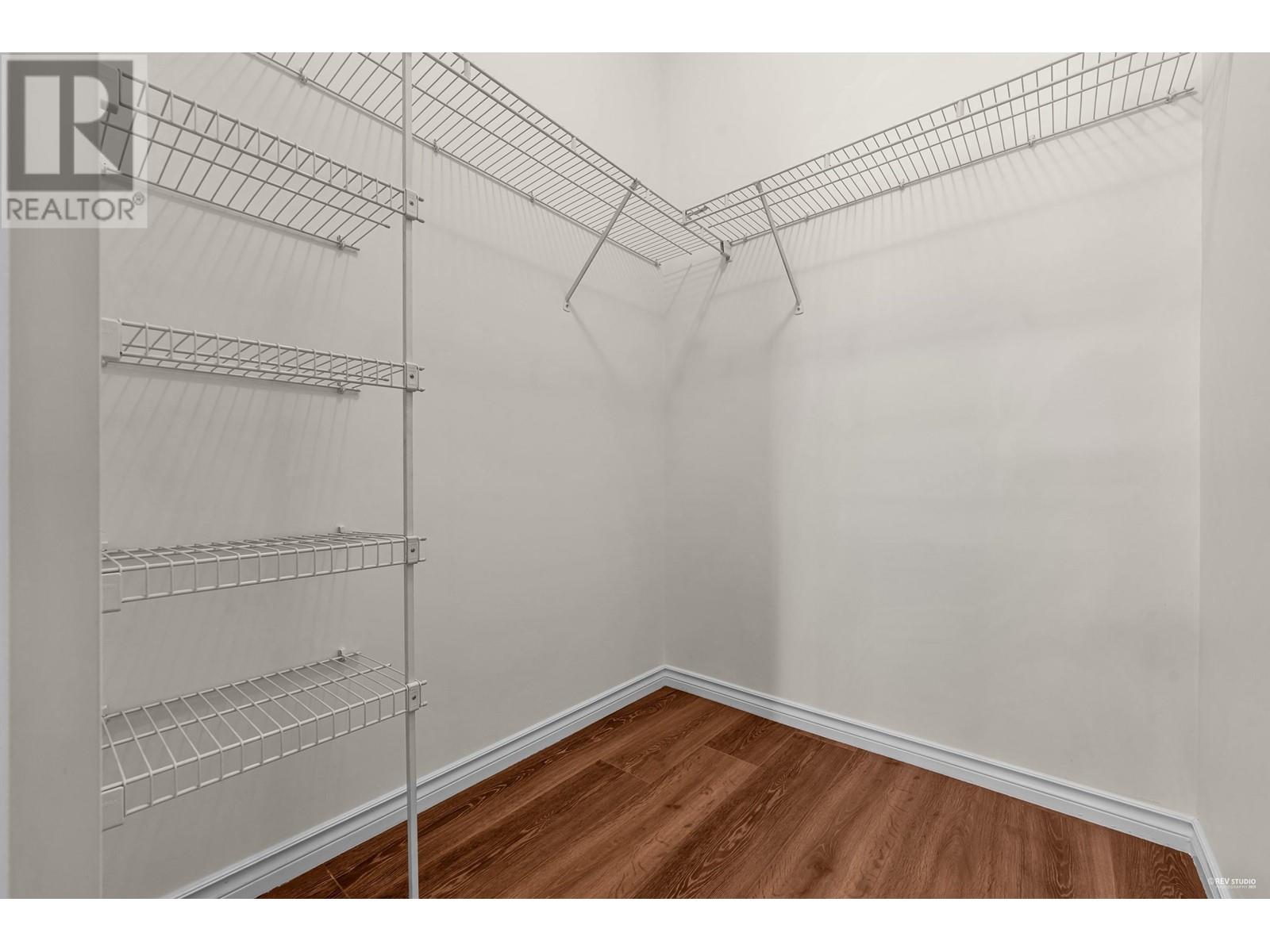 Listing Picture 13 of 14 : 405 2105 W 42ND AVENUE, Vancouver / 溫哥華 - 魯藝地產 Yvonne Lu Group - MLS Medallion Club Member