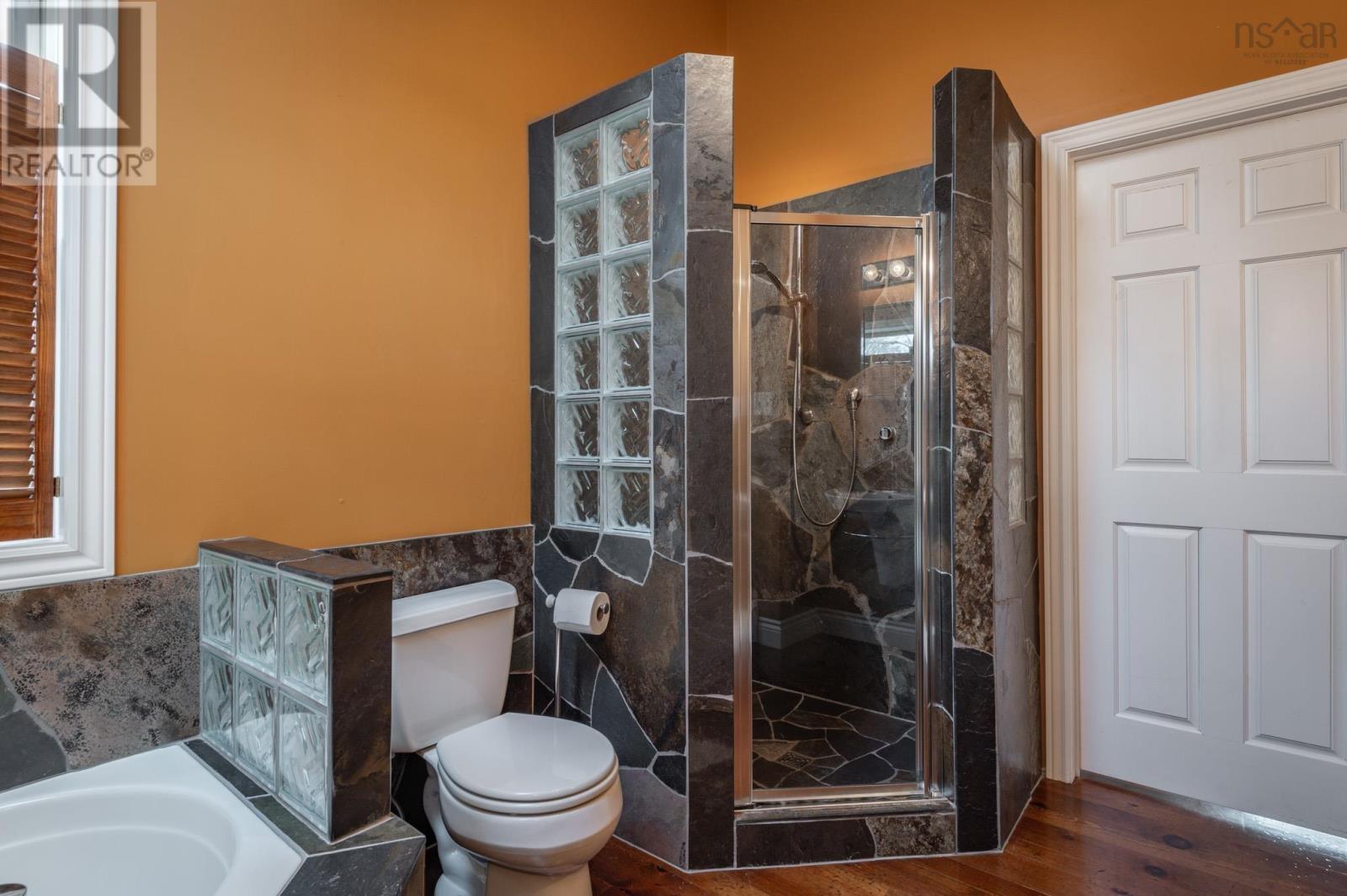 6880 Quinpool Road, Halifax, Nova Scotia  B3L 1C4 - Photo 30 - 202502765