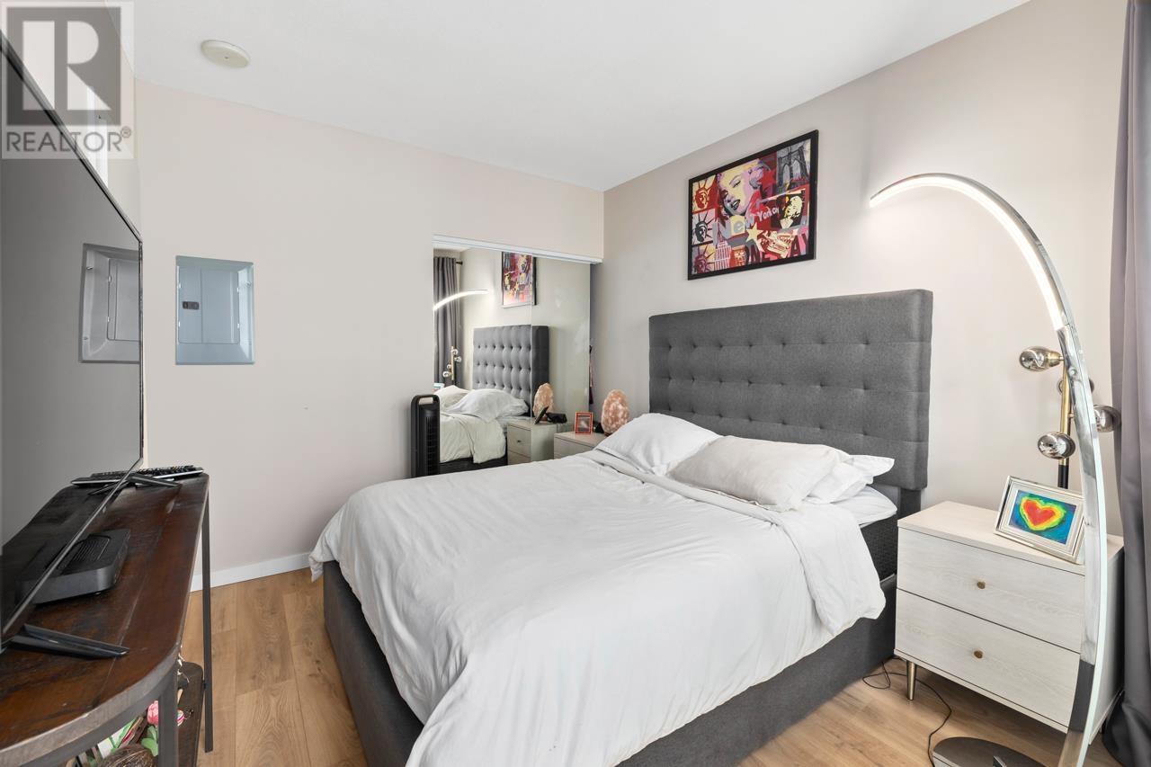 Listing Picture 6 of 25 : 1101 1708 COLUMBIA STREET, Vancouver / 溫哥華 - 魯藝地產 Yvonne Lu Group - MLS Medallion Club Member