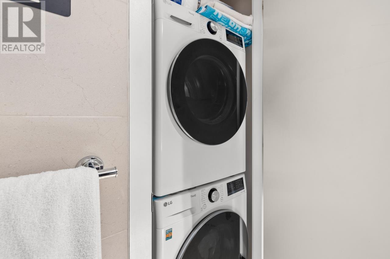 Listing Picture 10 of 25 : 1101 1708 COLUMBIA STREET, Vancouver / 溫哥華 - 魯藝地產 Yvonne Lu Group - MLS Medallion Club Member