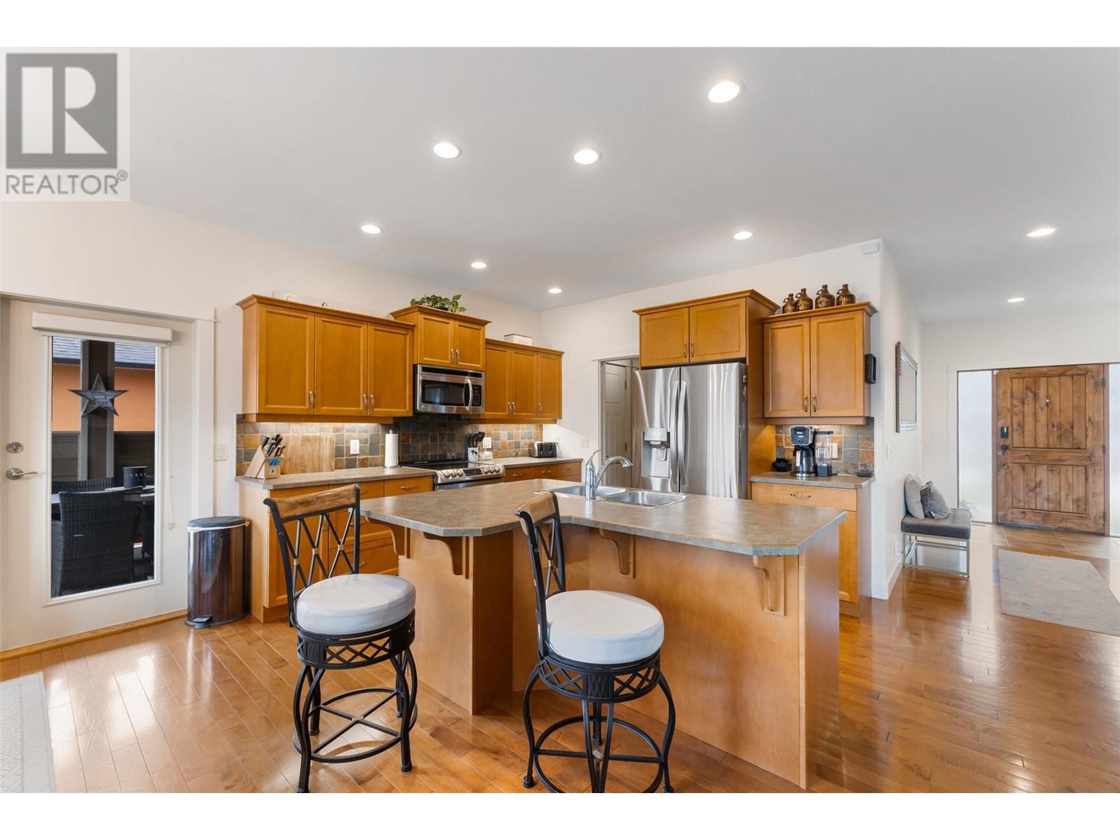 Property at 13044 Lake Hill Drive image 3