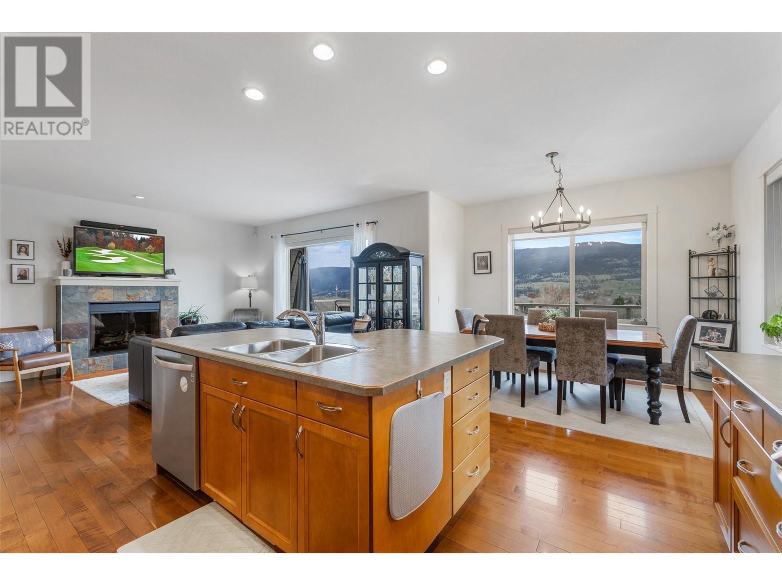 Property at 13044 Lake Hill Drive image 5