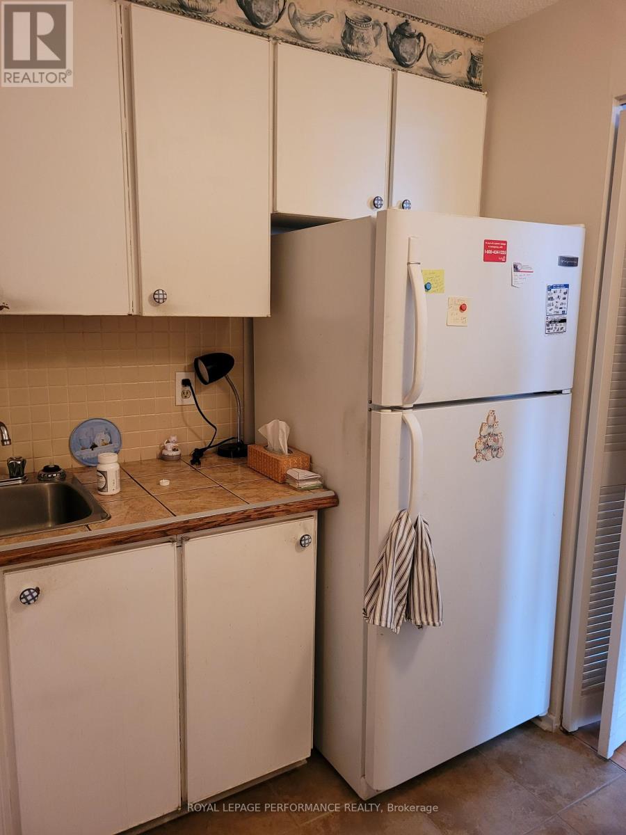 Property at 612 - 915 ELMSMERE ROAD image 4