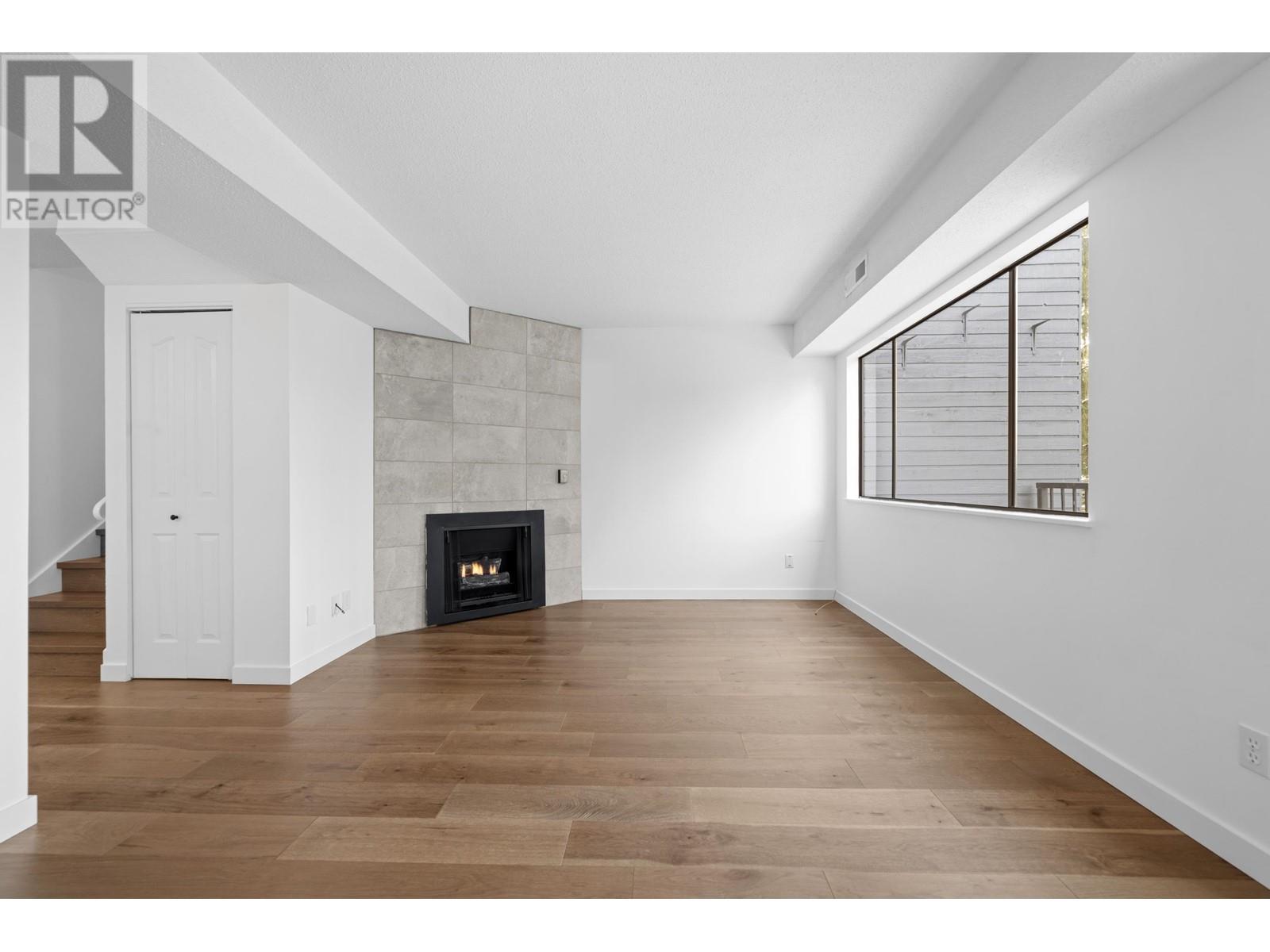 Listing Picture 17 of 39 : 7354 CORONADO DRIVE, Burnaby / 本拿比 - 魯藝地產 Yvonne Lu Group - MLS Medallion Club Member