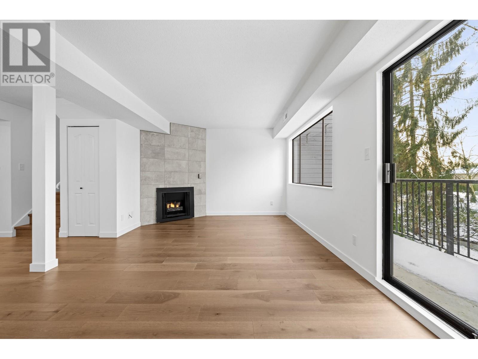 Listing Picture 13 of 39 : 7354 CORONADO DRIVE, Burnaby / 本拿比 - 魯藝地產 Yvonne Lu Group - MLS Medallion Club Member
