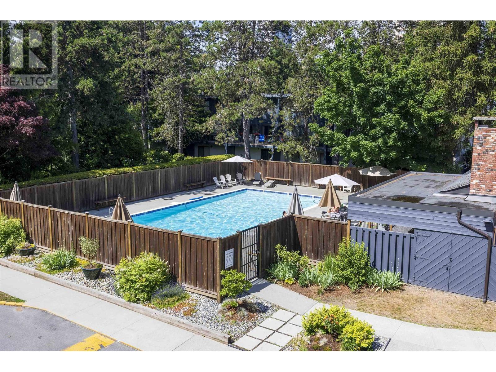 Listing Picture 39 of 39 : 7354 CORONADO DRIVE, Burnaby / 本拿比 - 魯藝地產 Yvonne Lu Group - MLS Medallion Club Member