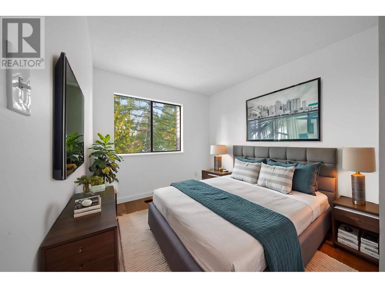 Listing Picture 24 of 39 : 7354 CORONADO DRIVE, Burnaby / 本拿比 - 魯藝地產 Yvonne Lu Group - MLS Medallion Club Member