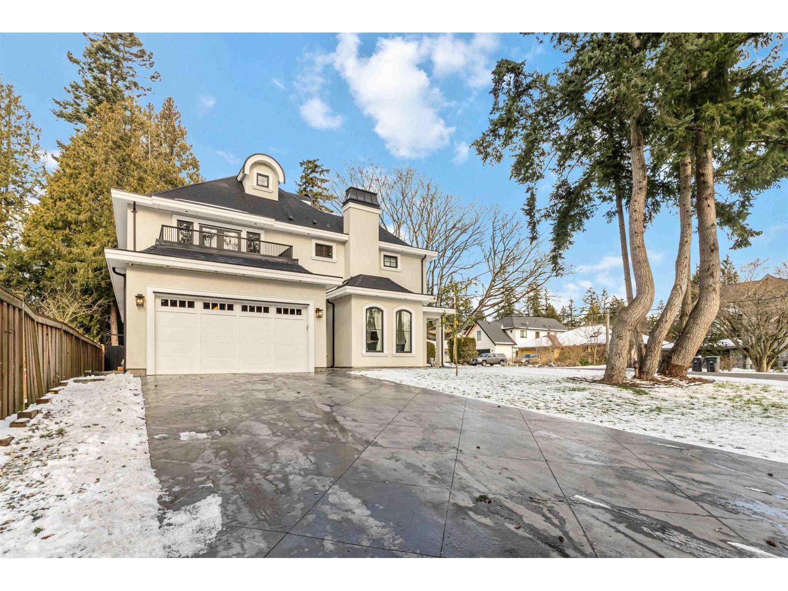 Property at 1577 131 STREET image 3