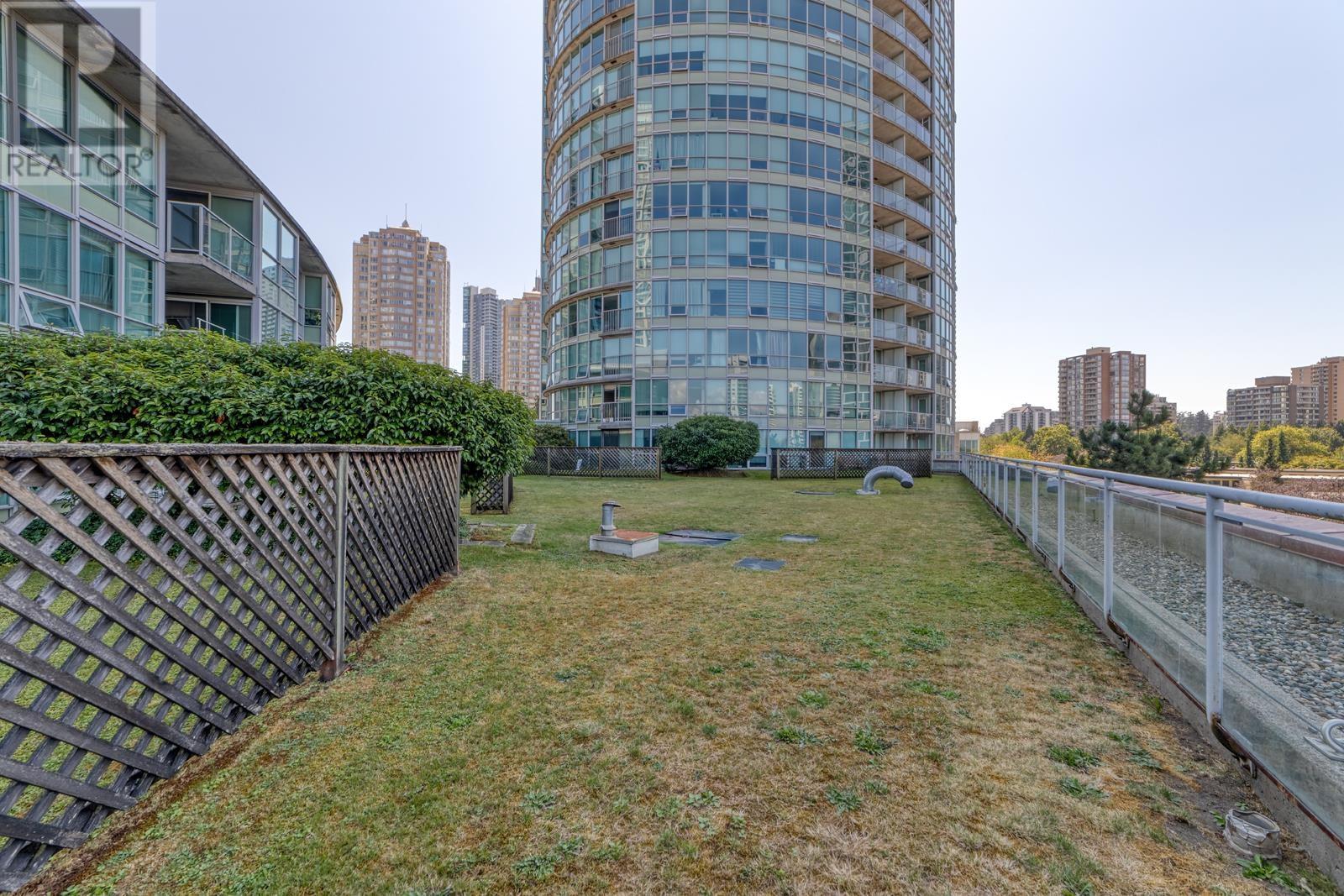 2103 6088 Willingdon Avenue, Burnaby, British Columbia  V5H 4V2 - Photo 24 - R2966173