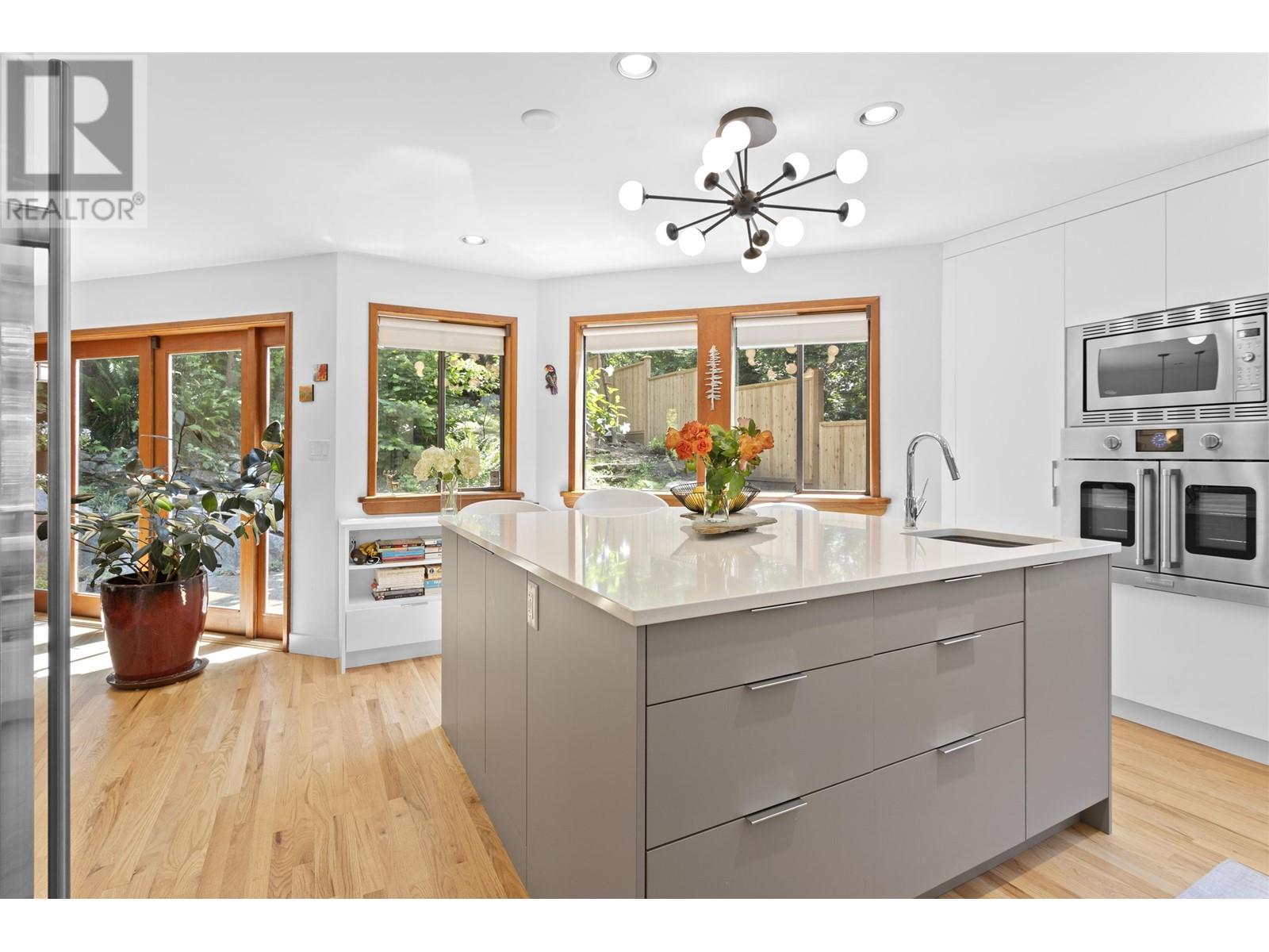 5410 Keith Road, West Vancouver, British Columbia  V7W 2N2 - Photo 12 - R2966168