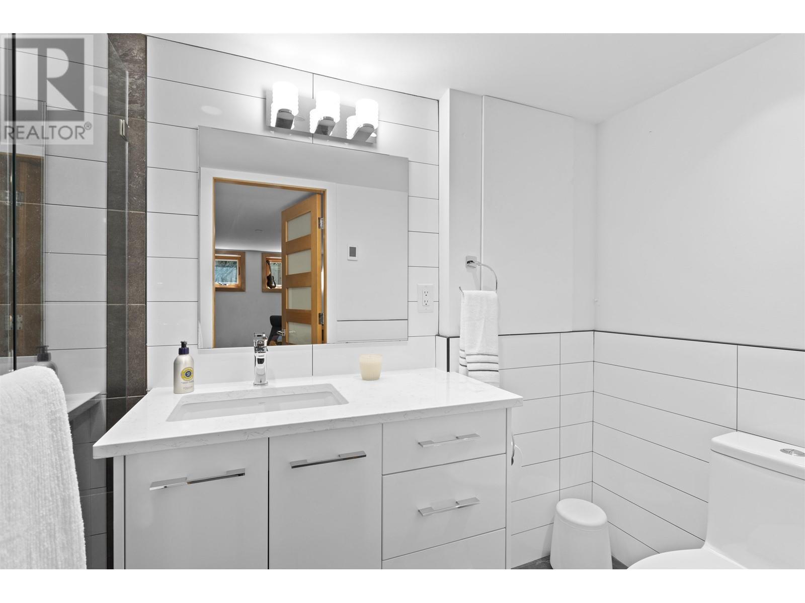 5410 Keith Road, West Vancouver, British Columbia  V7W 2N2 - Photo 29 - R2966168