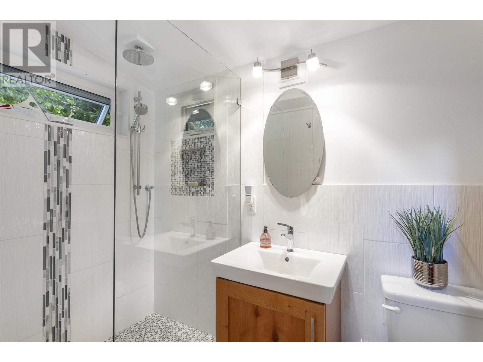 5410 Keith Road, West Vancouver, British Columbia  V7W 2N2 - Photo 32 - R2966168