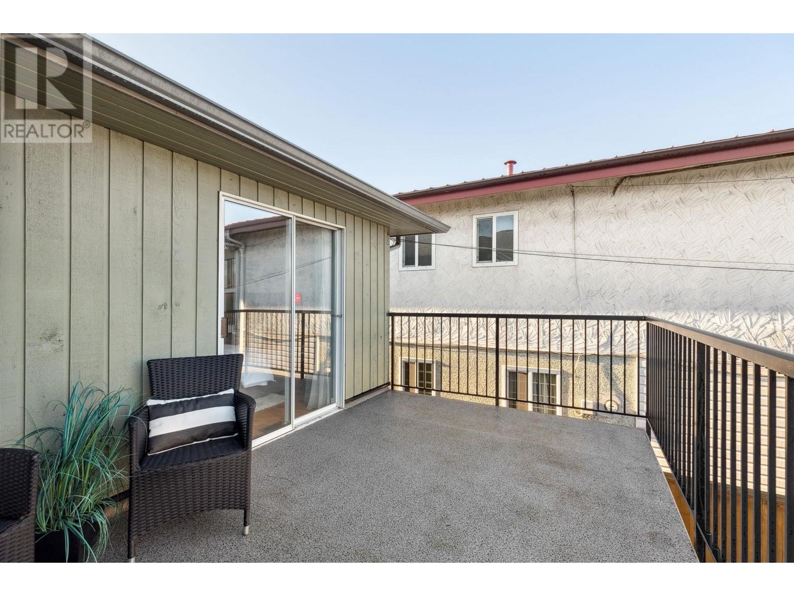 Listing Picture 13 of 37 : 1391 E 35TH AVENUE, Vancouver / 溫哥華 - 魯藝地產 Yvonne Lu Group - MLS Medallion Club Member