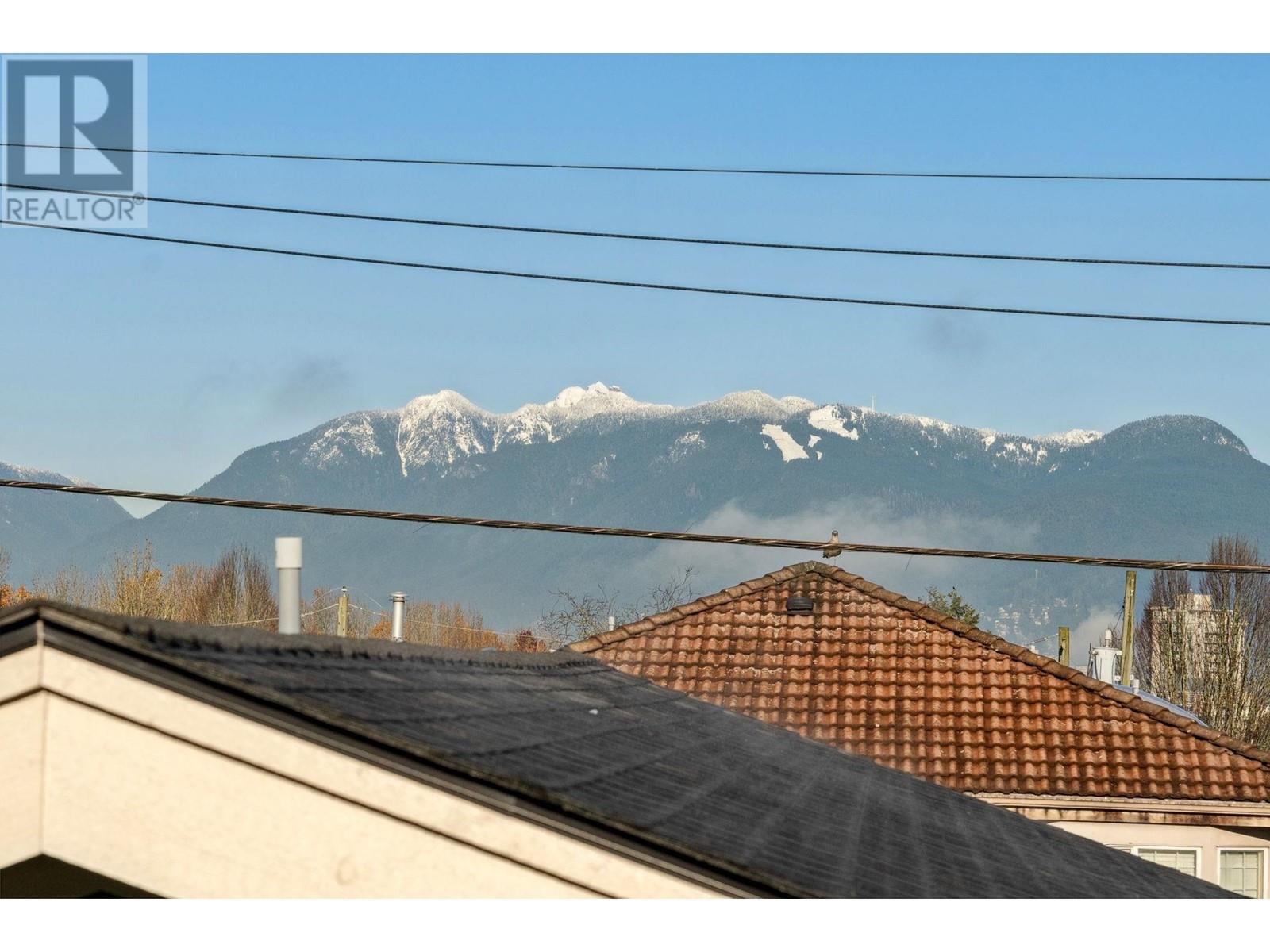 Listing Picture 17 of 37 : 1391 E 35TH AVENUE, Vancouver / 溫哥華 - 魯藝地產 Yvonne Lu Group - MLS Medallion Club Member