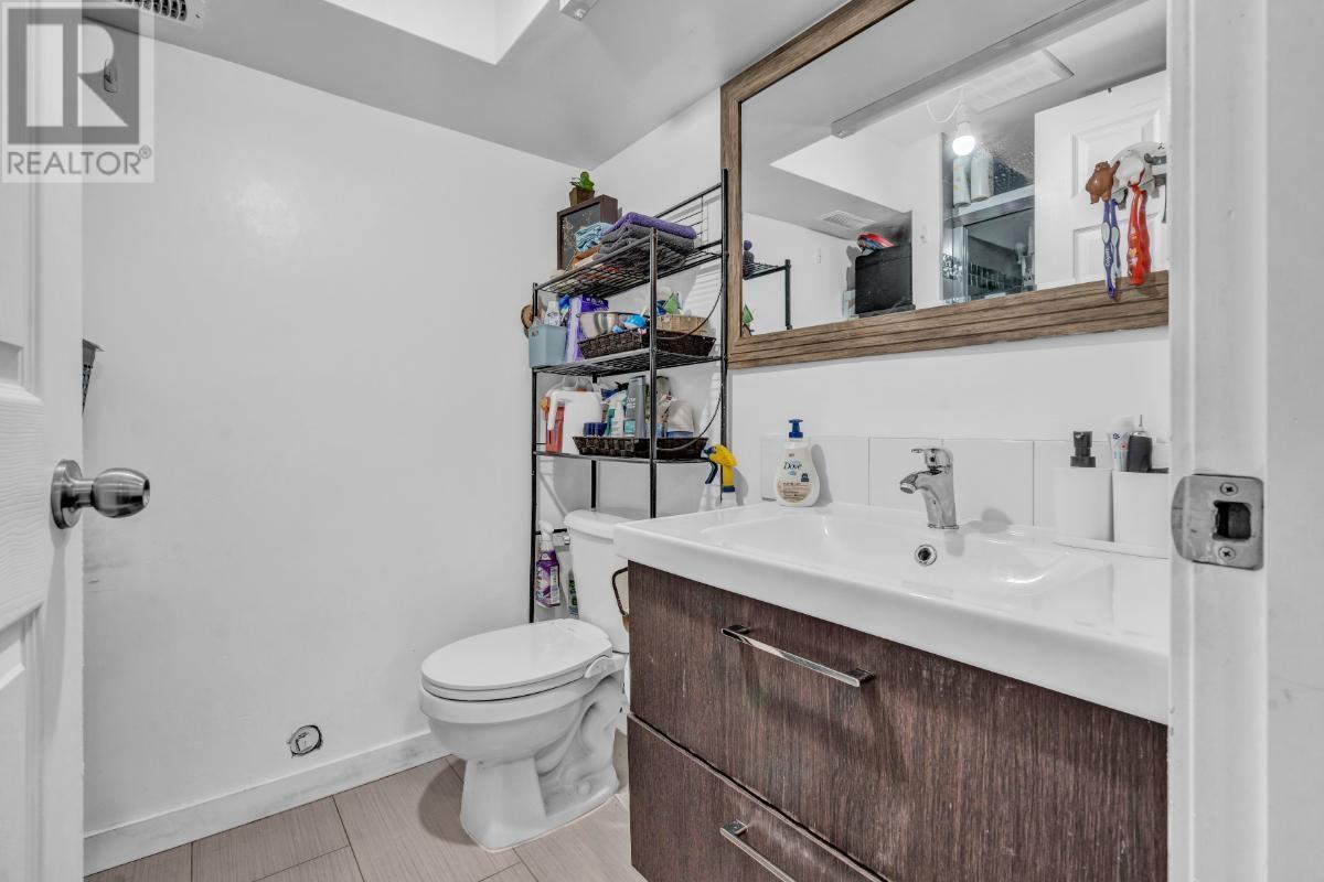 Listing Picture 32 of 37 : 1391 E 35TH AVENUE, Vancouver / 溫哥華 - 魯藝地產 Yvonne Lu Group - MLS Medallion Club Member