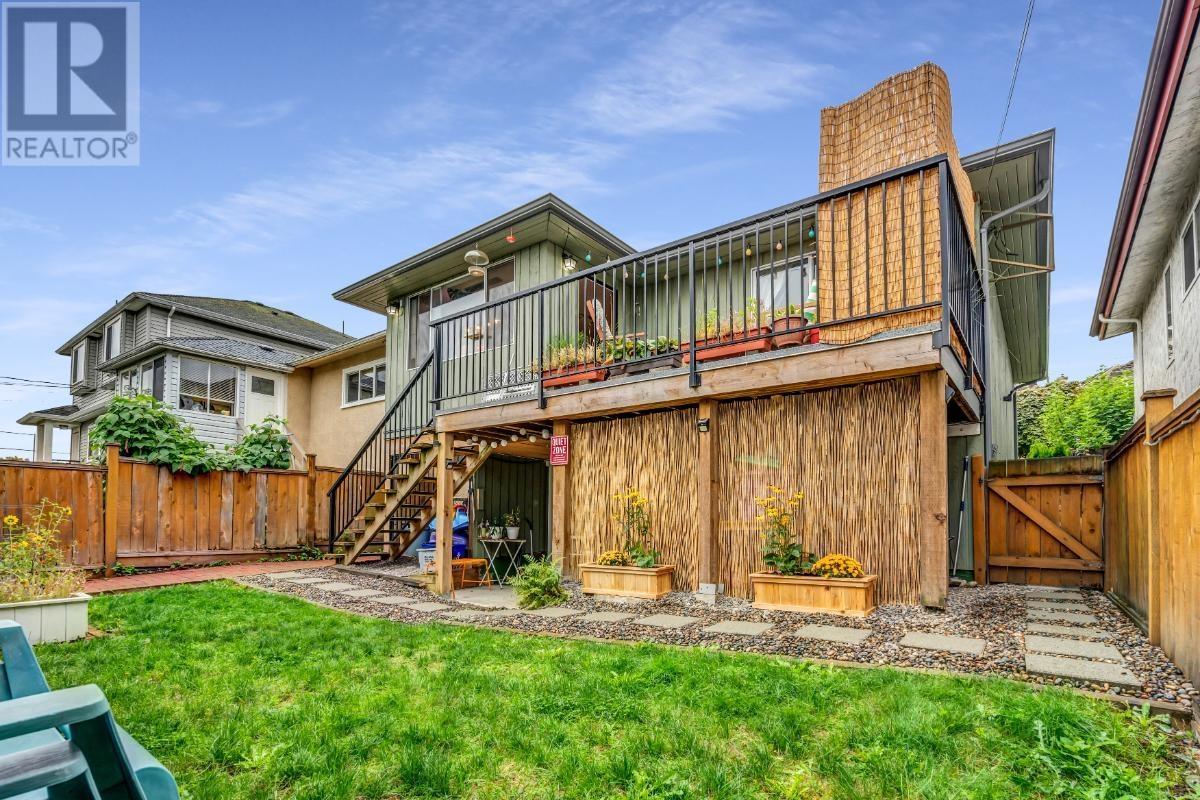 Listing Picture 36 of 37 : 1391 E 35TH AVENUE, Vancouver / 溫哥華 - 魯藝地產 Yvonne Lu Group - MLS Medallion Club Member