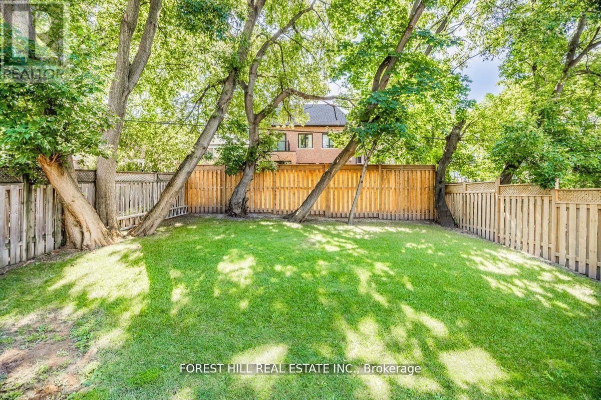 115 Dewbourne Avenue, Toronto, Ontario  M6C 1Y6 - Photo 37 - C11968929